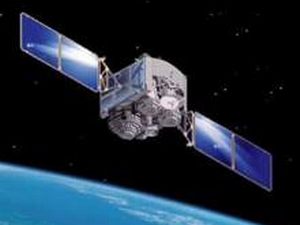 Một trong hai chiếc vệ tinh sẽ do phía Việt Nam sản xuất, dưới sự hỗ trợ các chuyên gia Nhật.